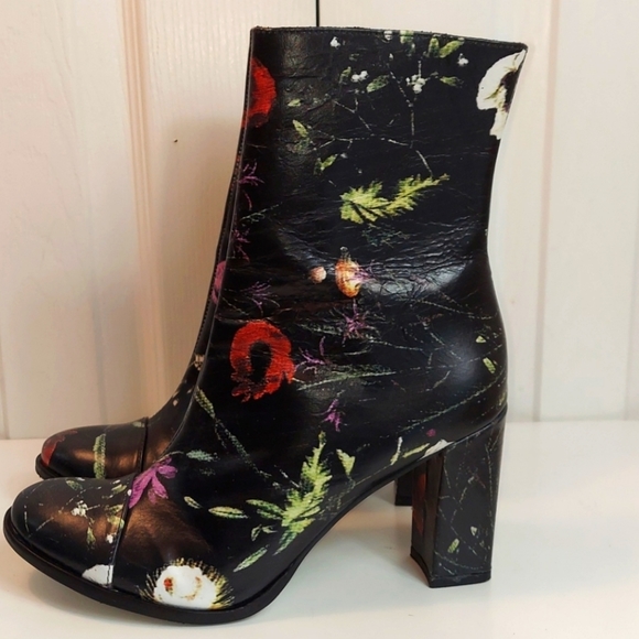 Vintage Matisse Graffiti Black Floral Zip Ankle Boot 8.5 - Picture 2 of 13